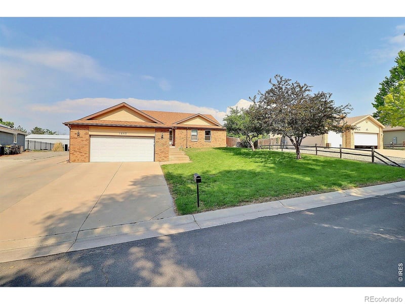 1640 35th Ave Ct, Greeley, CO 80634