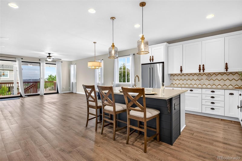 8101 Adams Fork Ave, Littleton, CO 80125