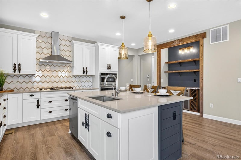 8101 Adams Fork Ave, Littleton, CO 80125