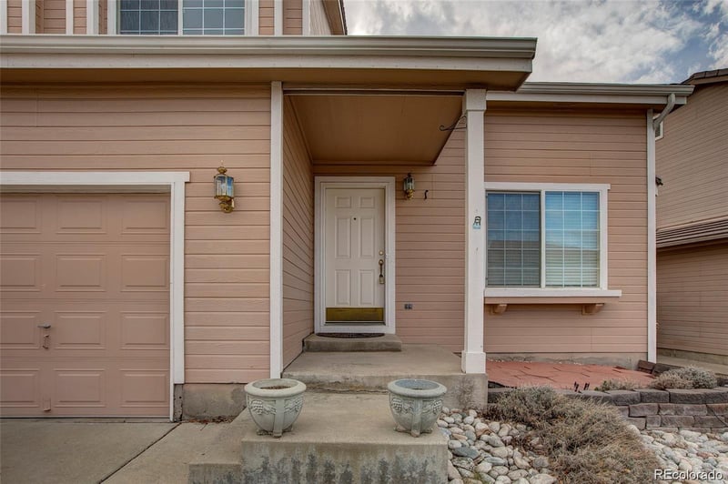 5079 Ashbrook Cir, Littleton, CO 80130