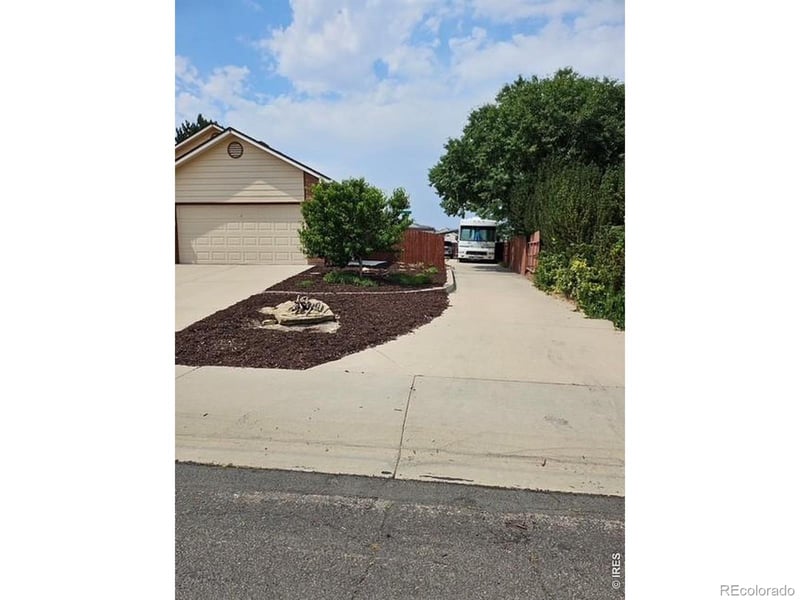 4207 30th St, Greeley, CO 80634