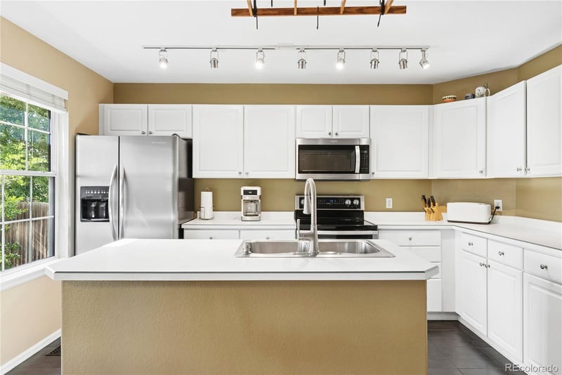 423 Pinewood Cir, Lafayette, CO 80026