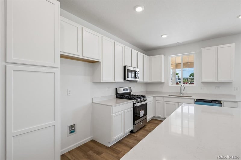 4184 Orangewood Dr, Johnstown, CO 80534