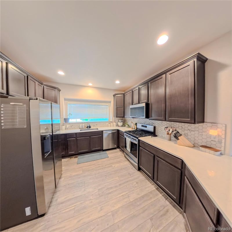 56279 23rd Pl, Strasburg, CO 80136