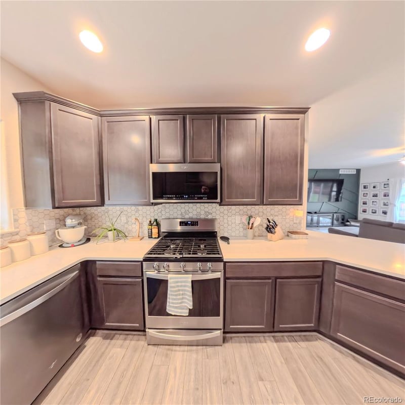 56279 23rd Pl, Strasburg, CO 80136