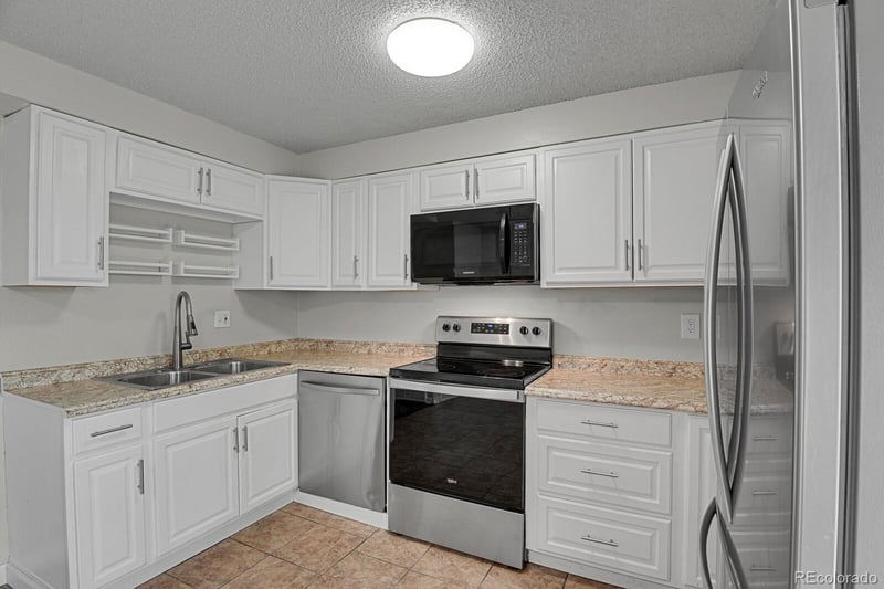14053 Bails Pl, Aurora, CO 80012