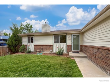 1739 Shavano St, Longmont, CO 80504