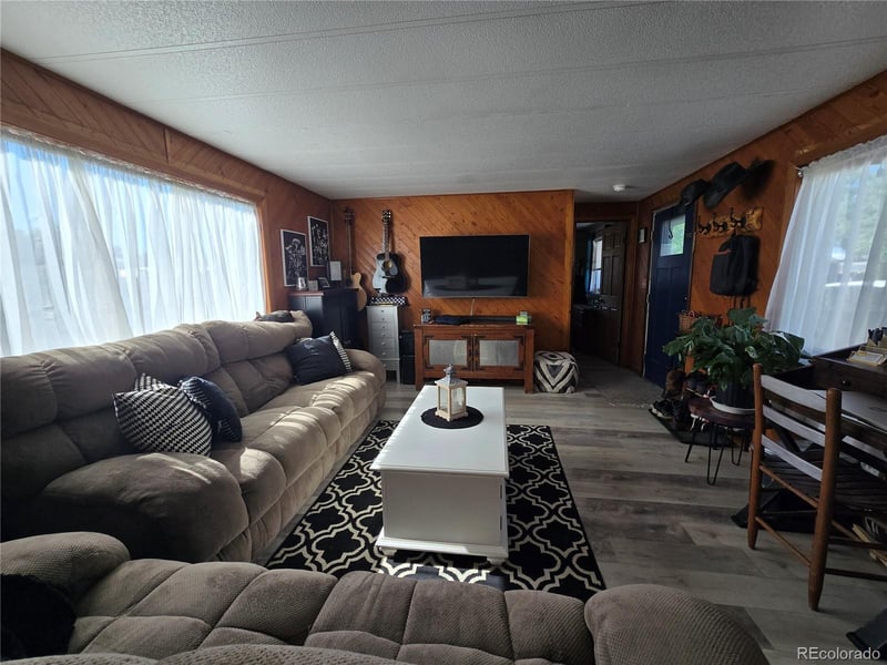 210 Oak St, Log Lane Village, CO 80705