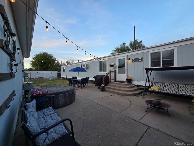 210 Oak St, Log Lane Village, CO 80705