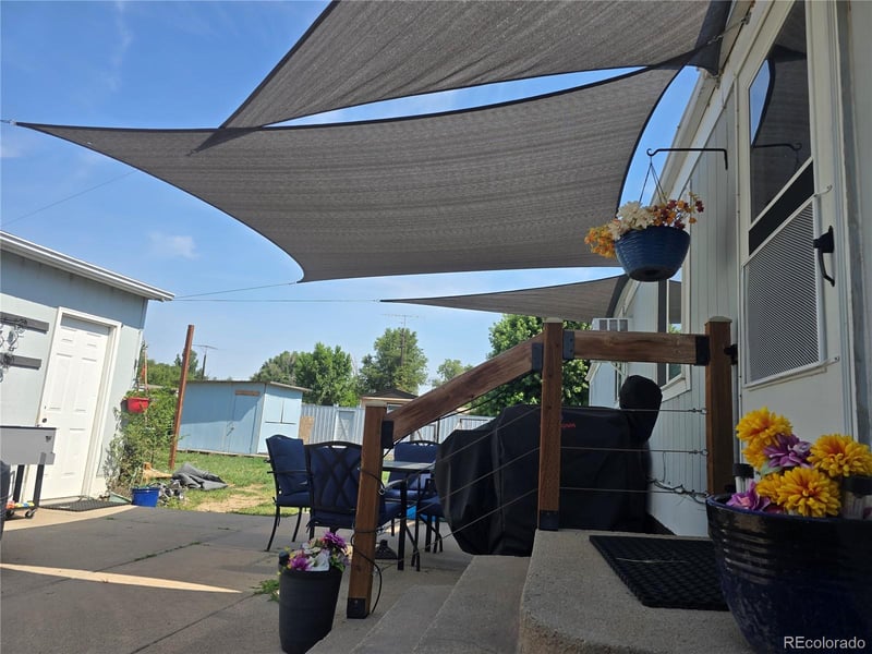 210 Oak St, Log Lane Village, CO 80705