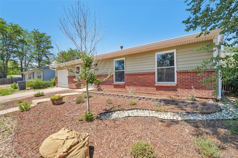 1805 Lyonesse St, Lafayette, CO 80026
