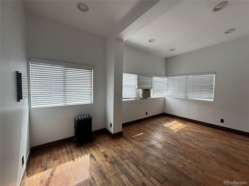 718 Grant St #11, Denver, CO 80203