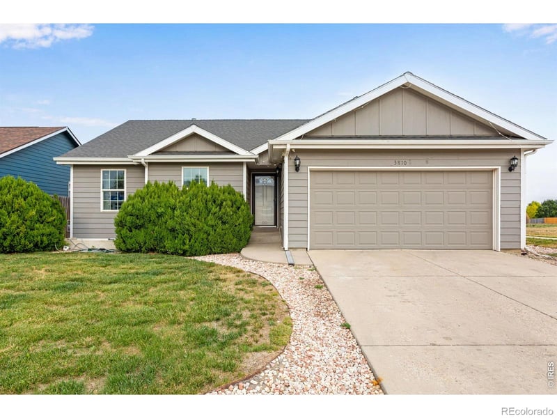 3810 Dove Ln, Evans, CO 80620