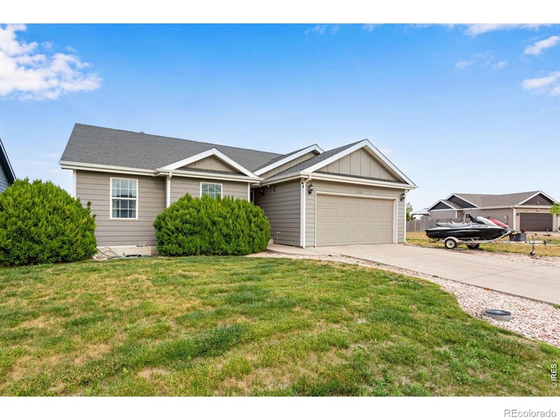 3810 Dove Ln, Evans, CO 80620