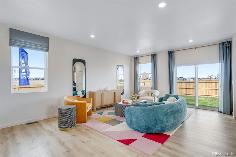 28201 4th Pl, Watkins, CO 80137