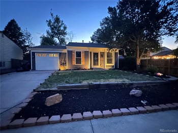 1985 Cathay St, Aurora, CO 80011