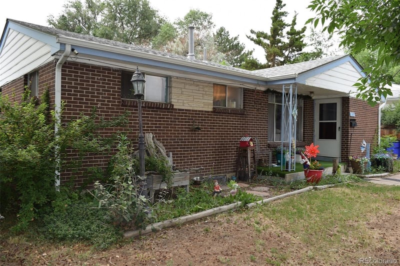 2605 Xanadu St, Aurora, CO 80011