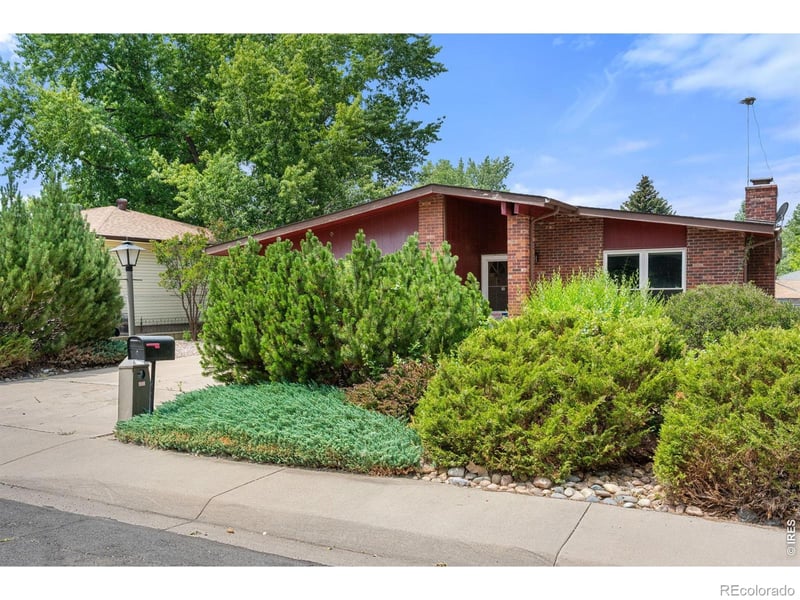 707 Hilltop St, Longmont, CO 80504
