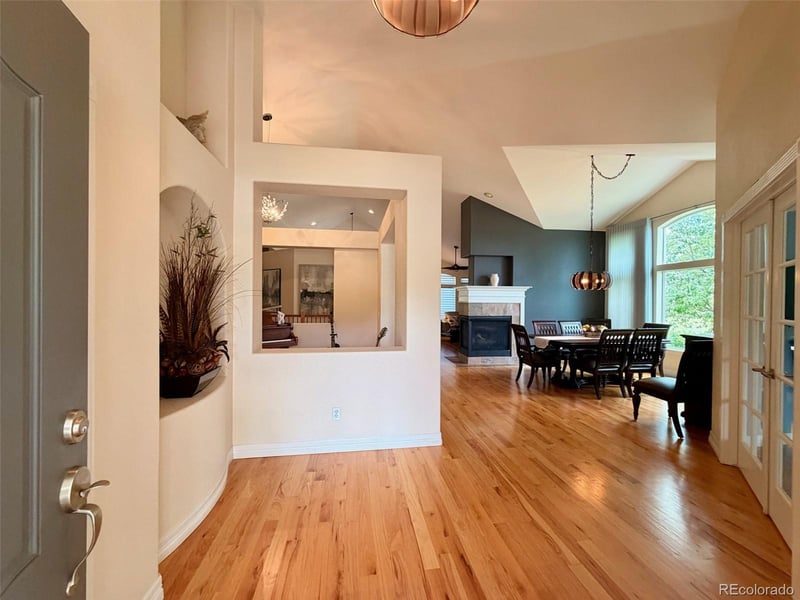 26804 Mineral Dr, Aurora, CO 80016