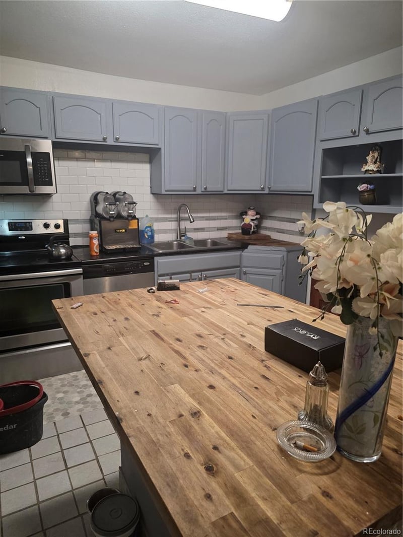 2361 Eppringer , Denver, CO 80229