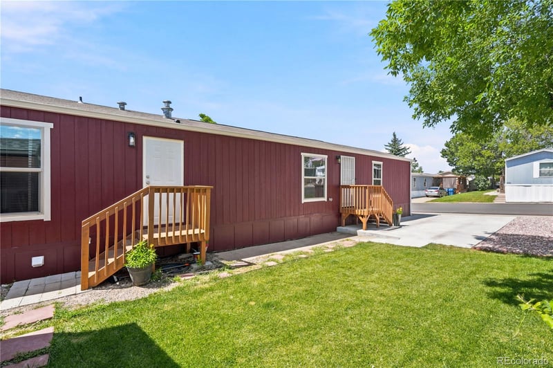 2100 100th Ave Lot 355, Denver, CO 80260