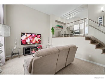 604 Barberry Dr, Longmont, CO 80503