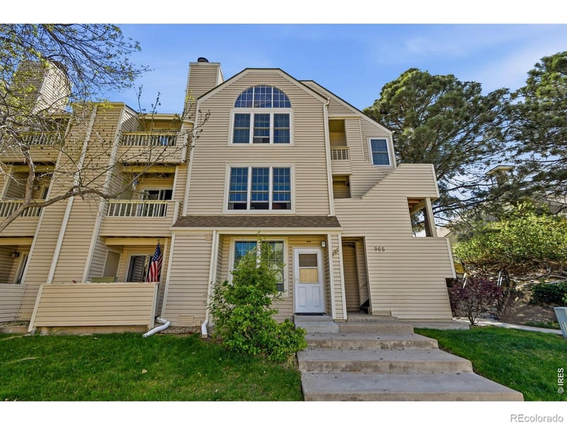 965 Miller St #201, Lakewood, CO 80226