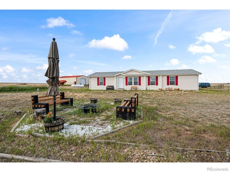 42605 E 112th Ave, Bennett, CO 80102