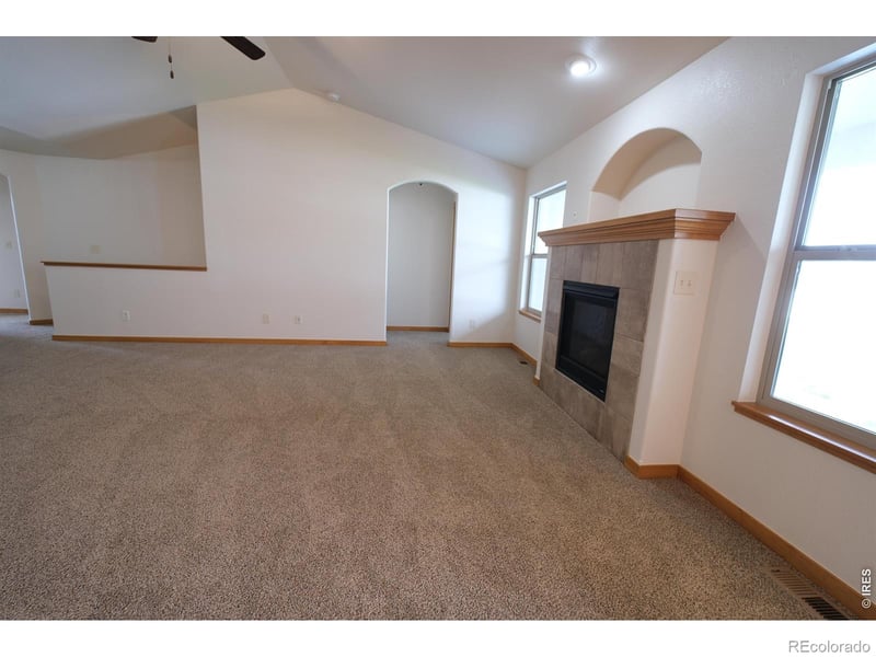 655 Mountain View Dr, Eaton, CO 80615