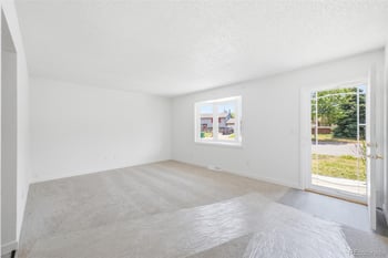 745 Mobile St, Aurora, CO 80011