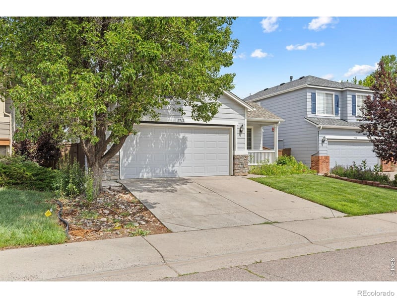 9712 Queenscliffe Dr, Highlands Ranch, CO 80130