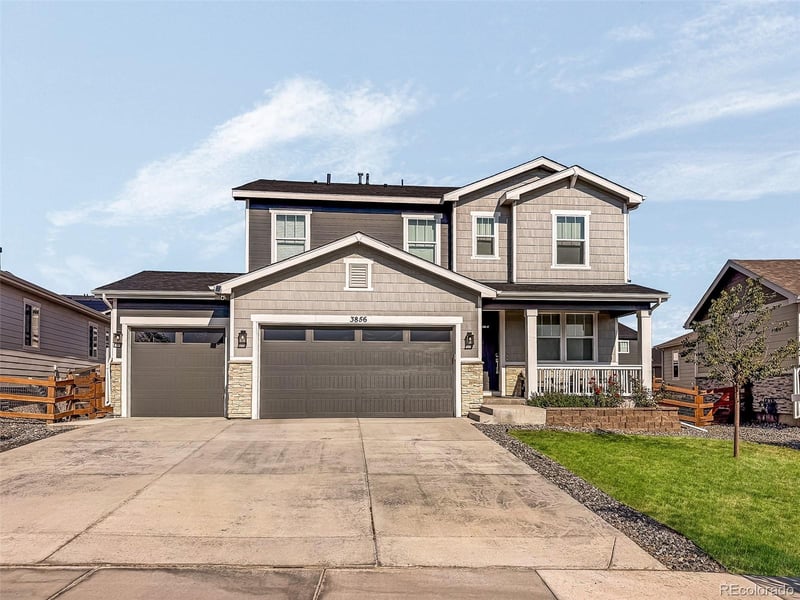 3856 Fultondale St, Aurora, CO 80019