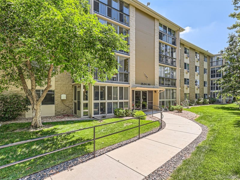 13609 Cornell Ave #102, Aurora, CO 80014
