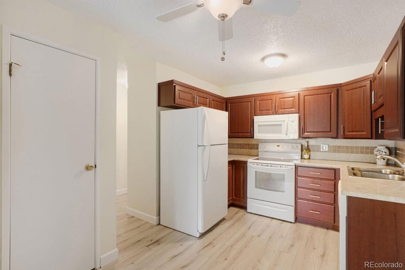 13609 Cornell Ave #102, Aurora, CO 80014