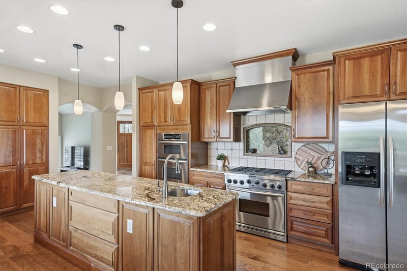 395 W Oakwood Ln, Castle Rock, CO 80108