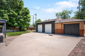 1370 Newport St, Denver, CO 80220