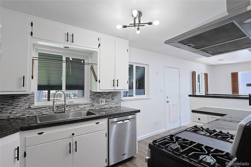 5740 Fox St, Littleton, CO 80120