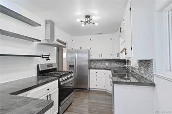 5740 S Fox St, Littleton, CO 80120