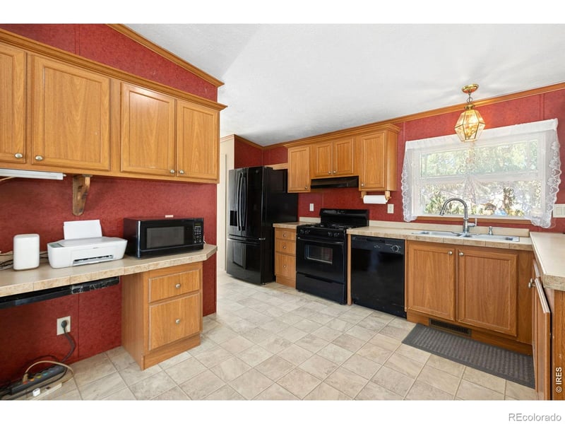 200 35th Ave #33, Greeley, CO 80634