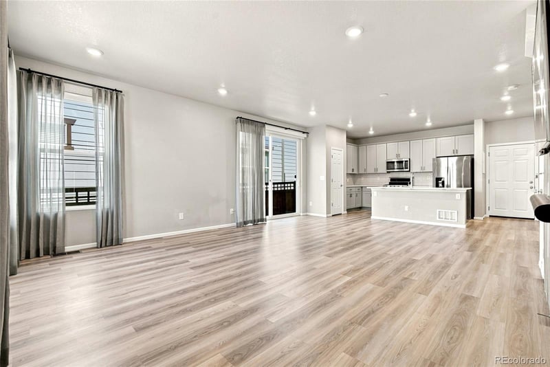 18292 E Kansas Pl, Aurora, CO 80017