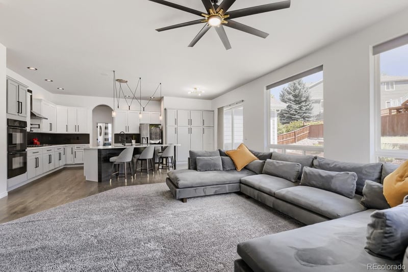 1872 Graphite Ct, Castle Rock, CO 80108