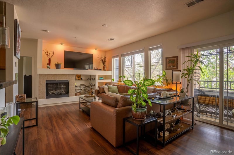 9300 E Florida Ave #105, Denver, CO 80247