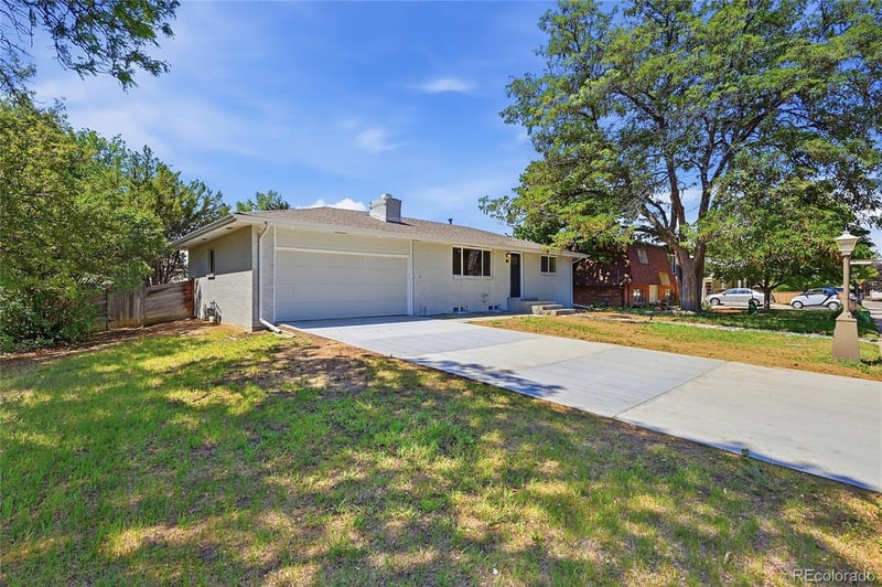 23 University Dr, Longmont, CO 80503