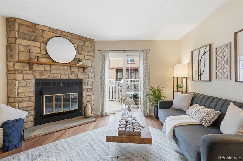 12043 Hoye Dr, Aurora, CO 80012