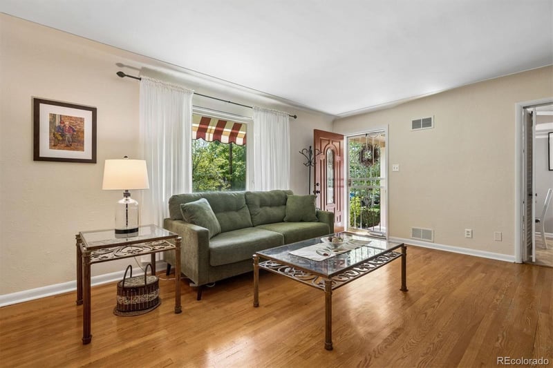 2835 Dahlia St, Denver, CO 80207