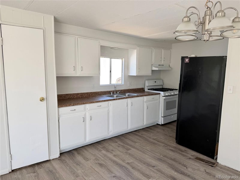 675 Kiowa Ave #4, Bennett, CO 80102