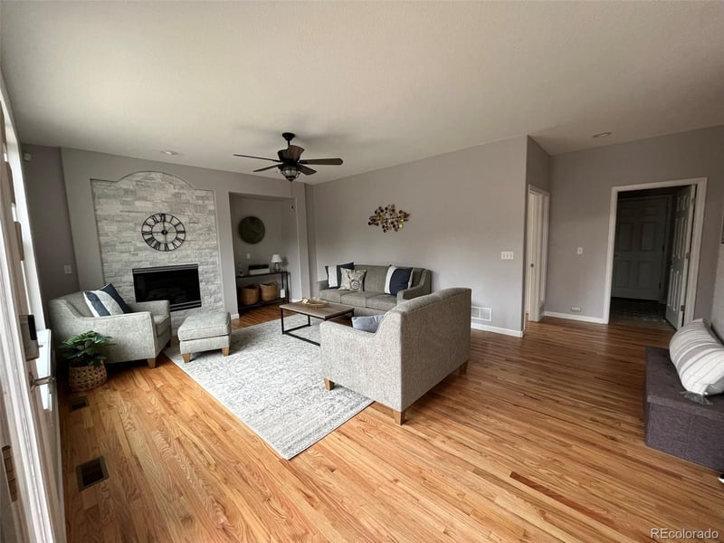 16851 Euclid Ln, Aurora, CO 80016