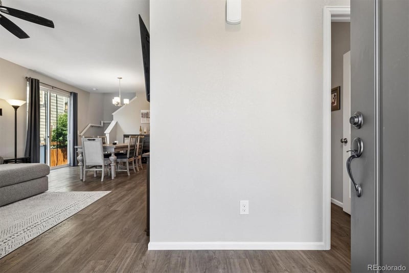 4373 Nepal Ct, Aurora, CO 80015