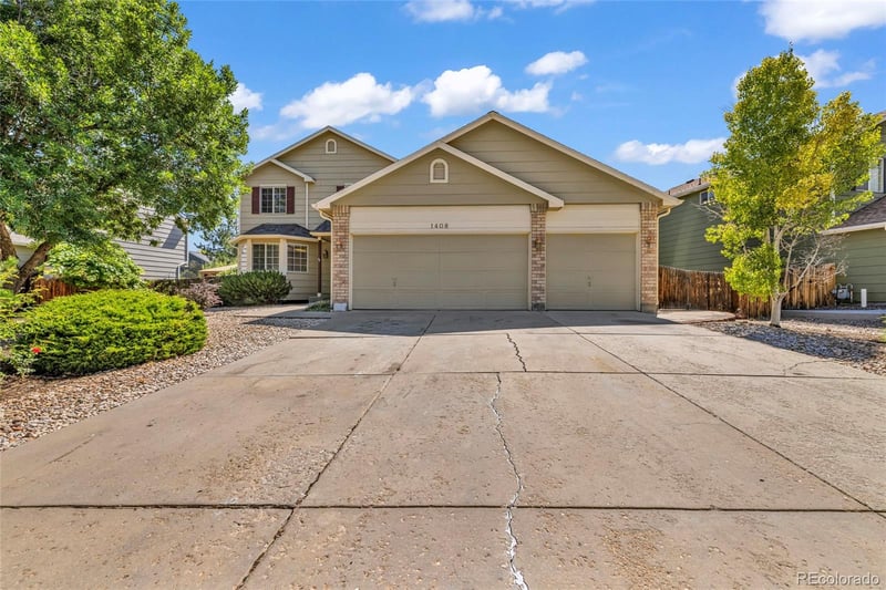 1408 Monarch Dr, Longmont, CO 80504