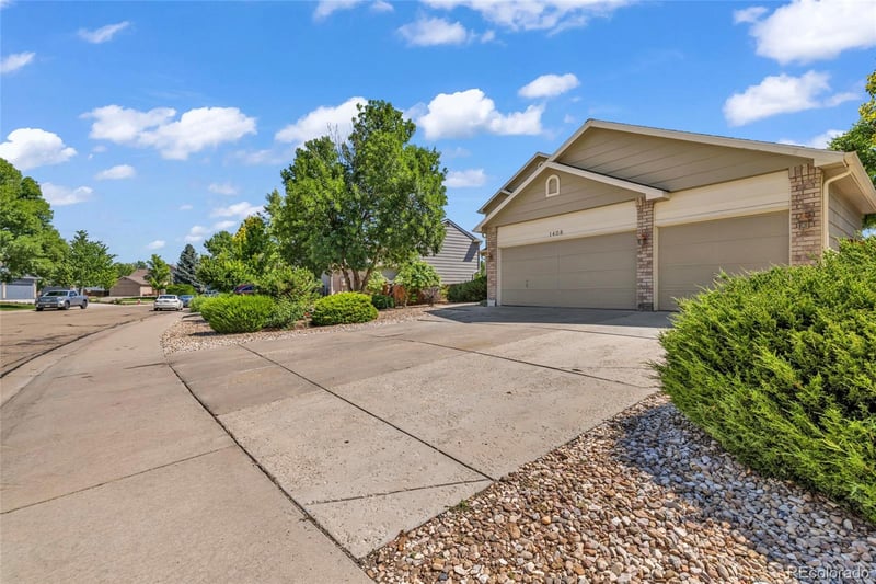 1408 Monarch Dr, Longmont, CO 80504